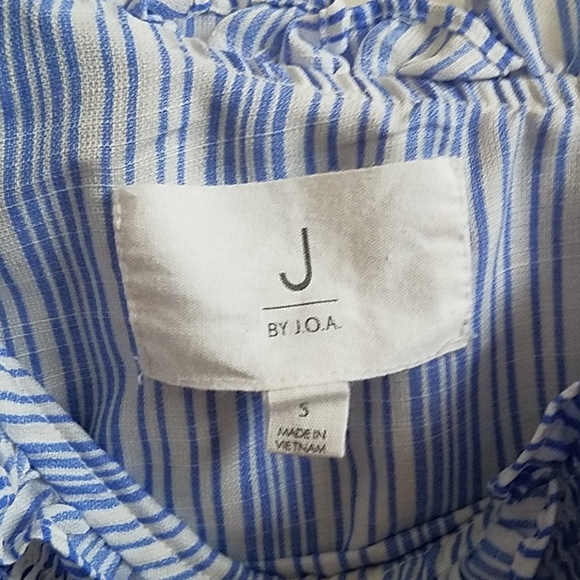 Striped Ruffle Tank - Picture 2 of 3